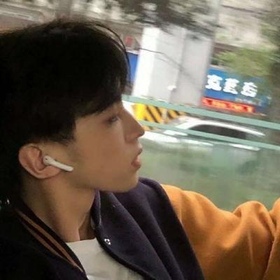 吃瓜闲聊头像男真人,真人生涯与网络形象的碰撞